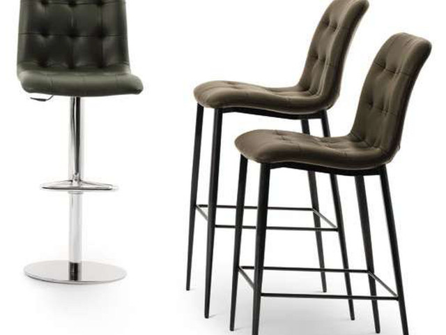 SCAUN DE BAR KUGA